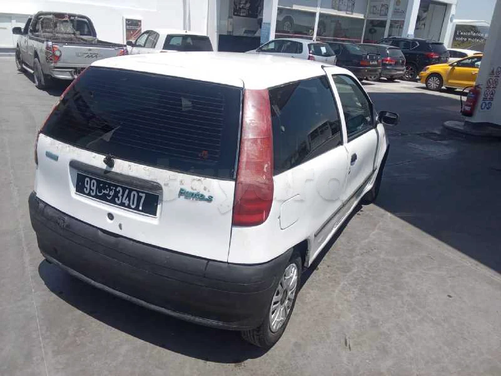 Carte voiture Fiat Punto