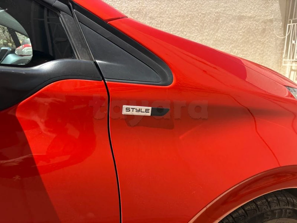 Carte voiture Peugeot 208