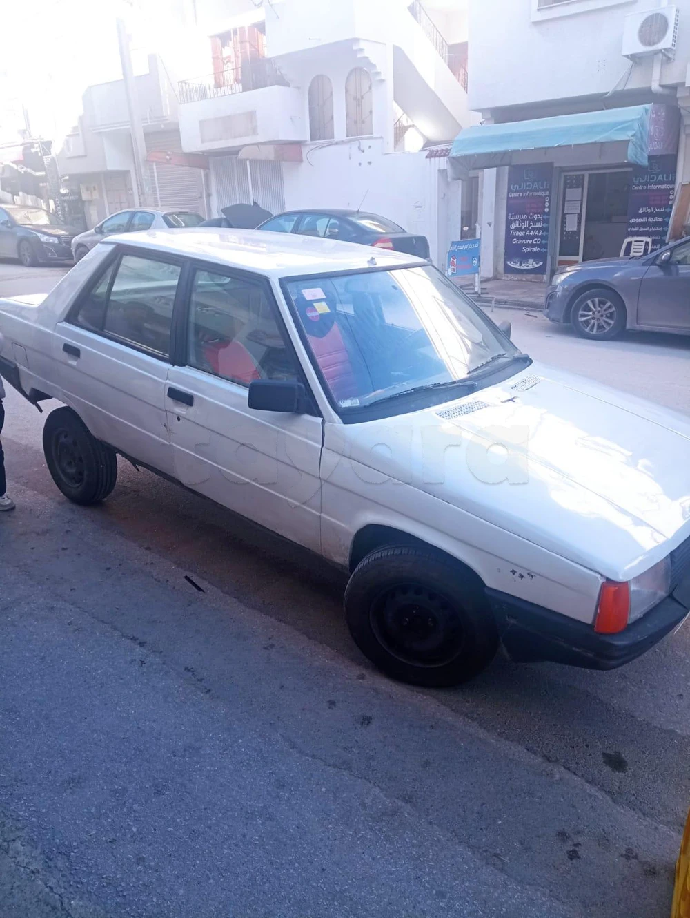Renault R9