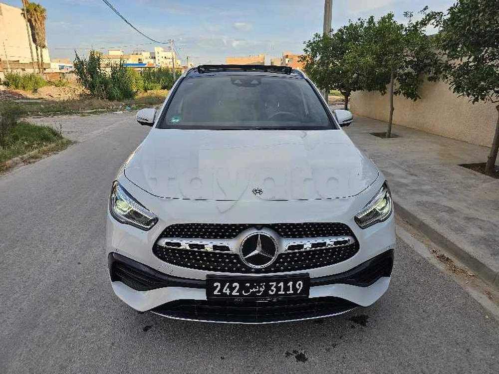 Carte voiture Mercedes-Benz Classe GLA