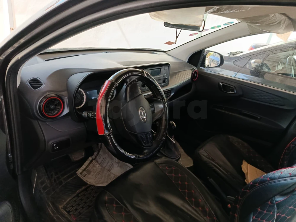 Carte voiture Hyundai i10
