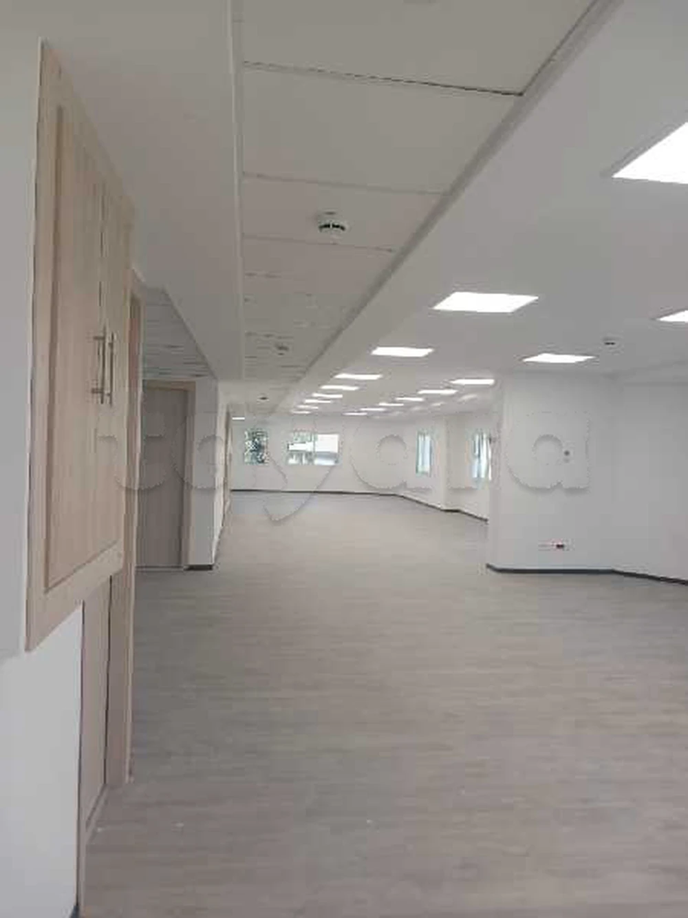 location bureau en open space a partir de 200 m2 au 400 m2 au centre urbain nord