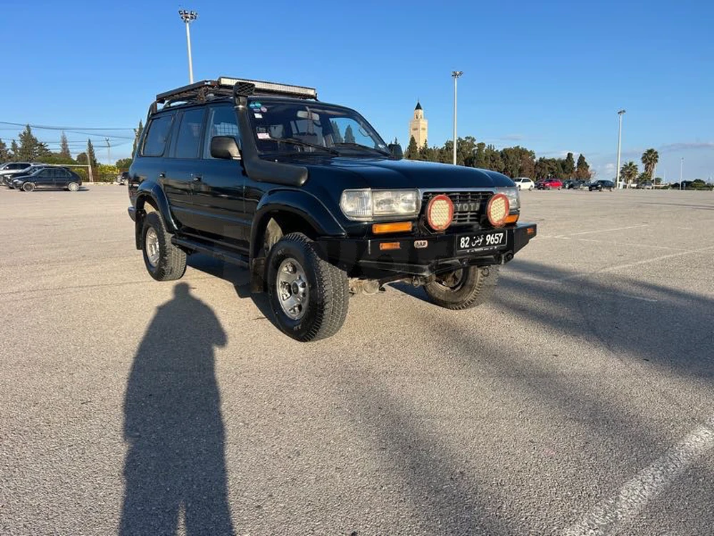 Toyota Land Cruiser