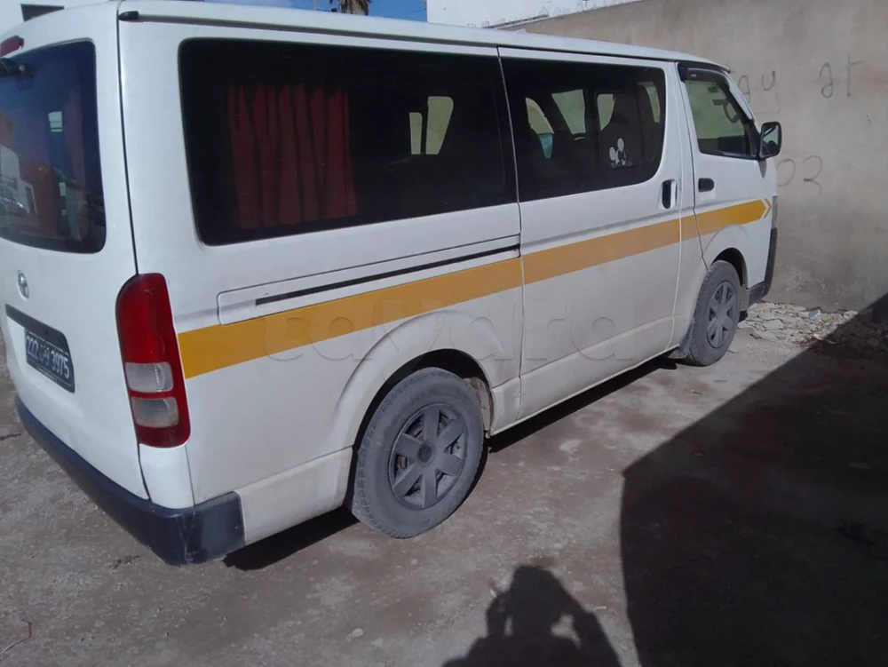 Carte voiture Toyota Hiace