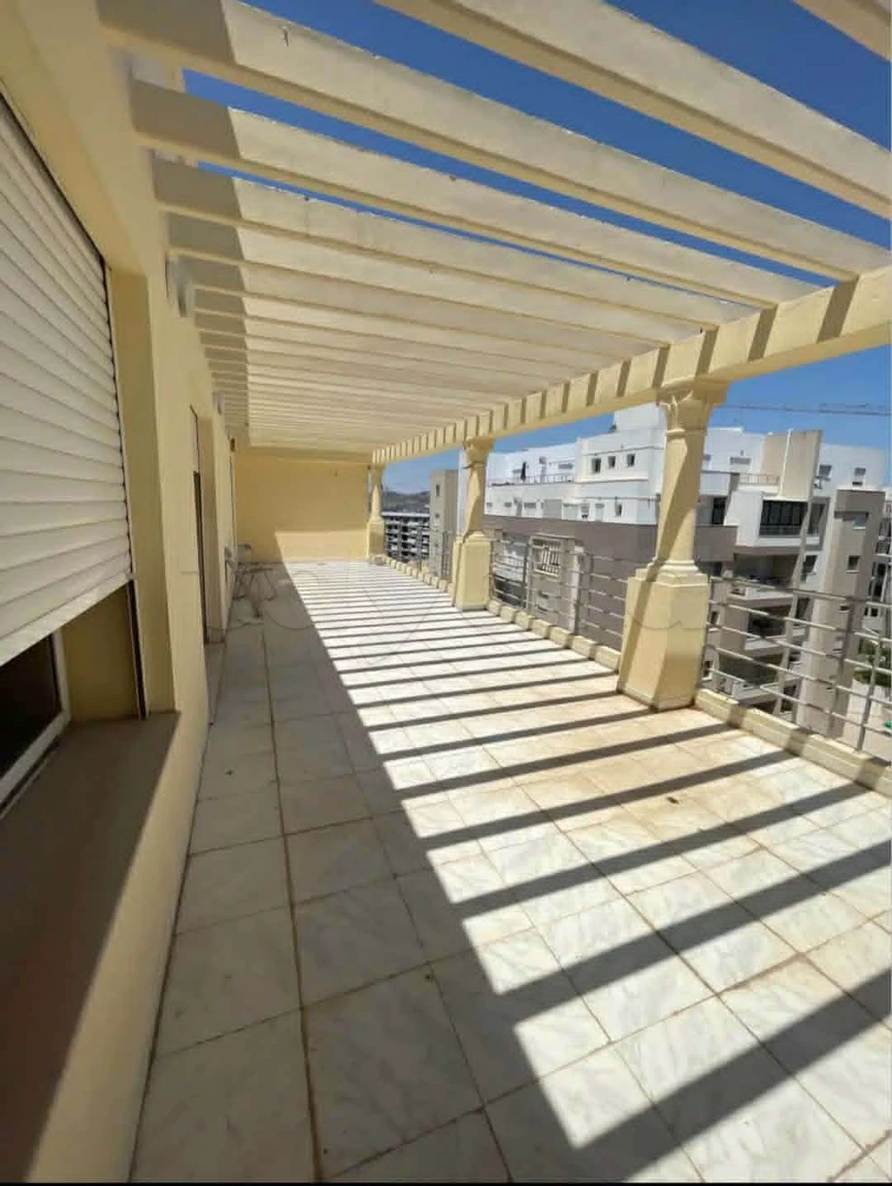 🏡 À louer – Joli appartement meublé avec une très grande terrasse à Menzah 9C - Aanzicht 6