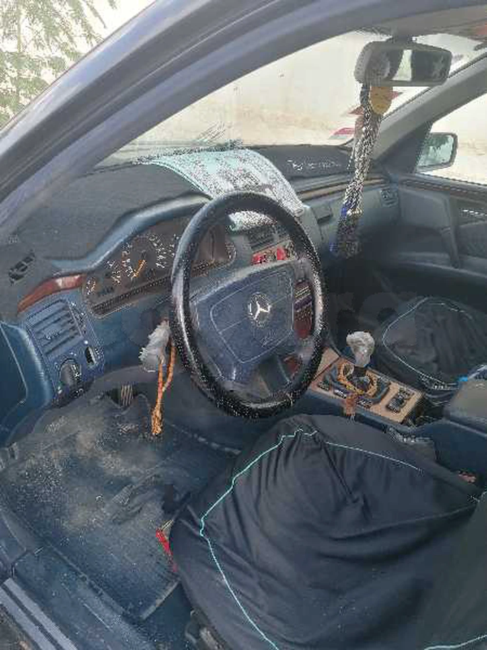 Mercedes-Benz 210