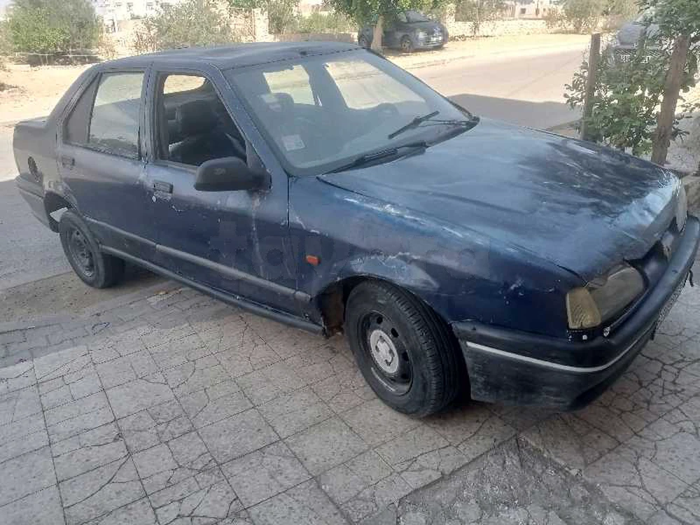 Renault 19