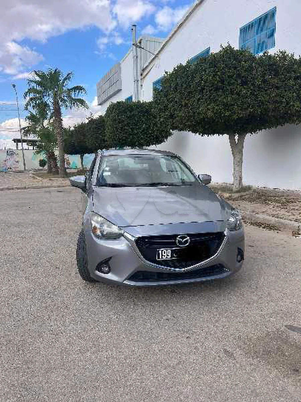 Mazda E2000