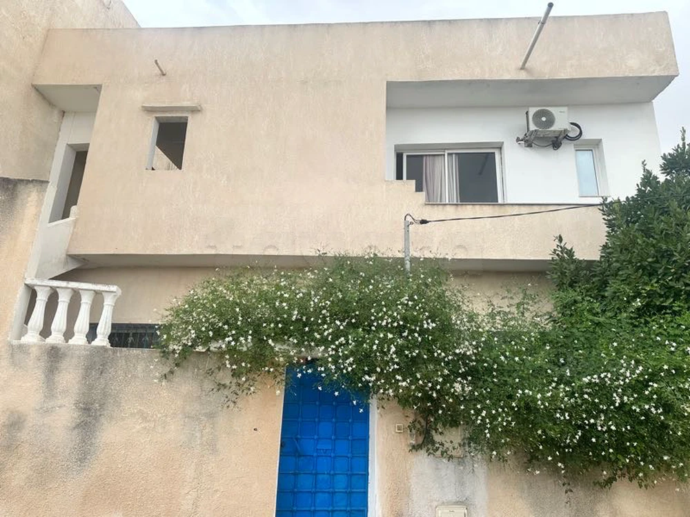 Ev, 230 m²