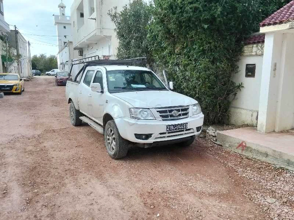Carte voiture Mahindra Hover