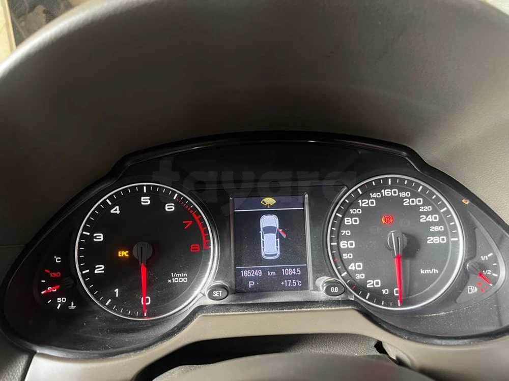 Carte voiture Audi Q5