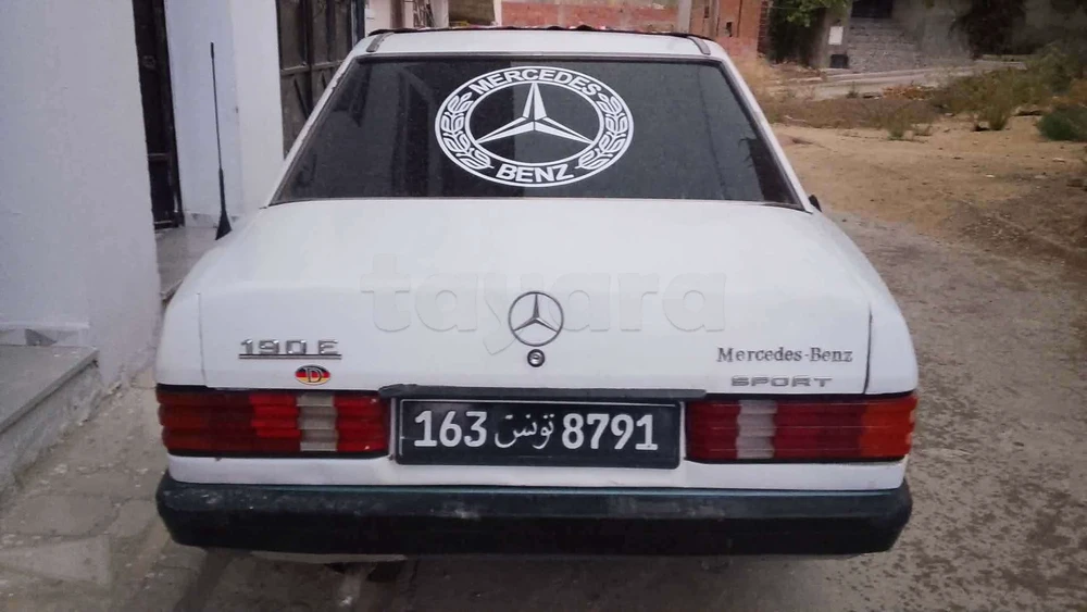 Mercedes-Benz 190