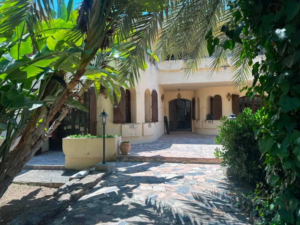 Villa meublé s5 a Mornag