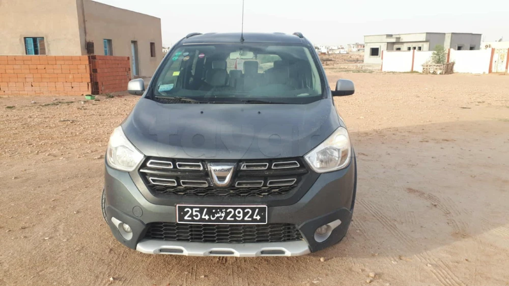 Carte voiture Dacia Lodgy