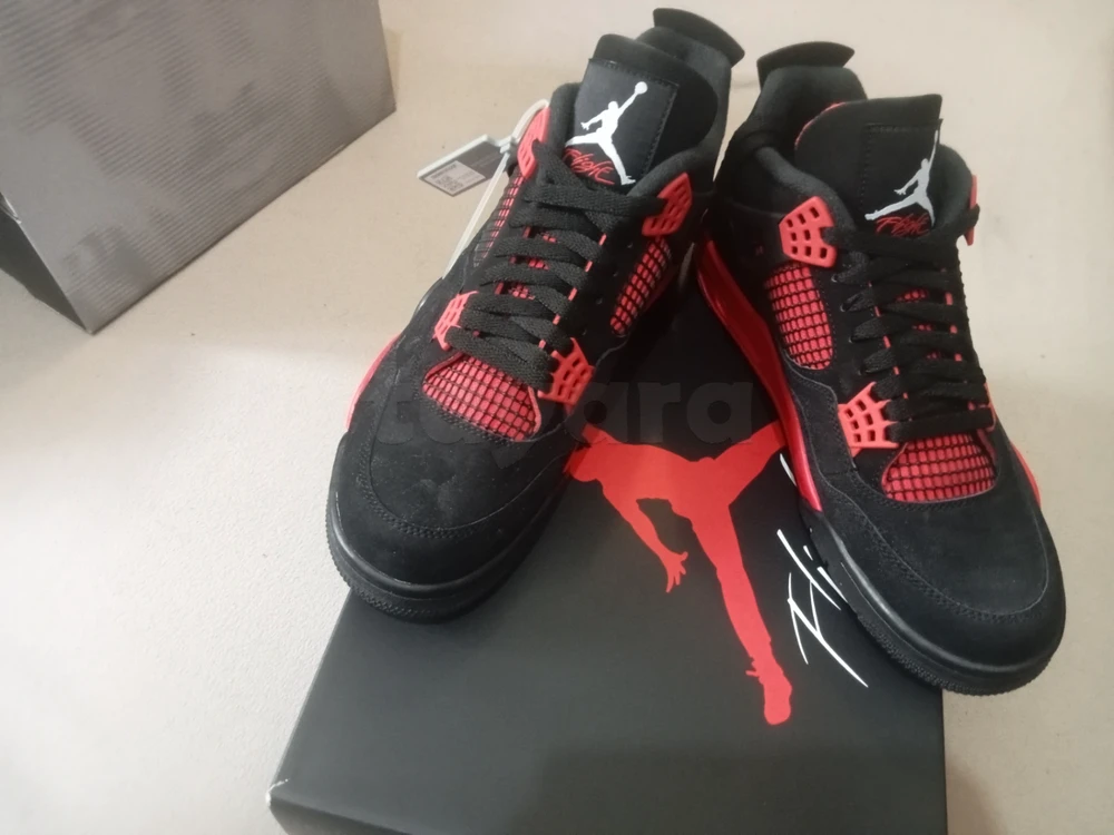 Air Jordan 4 Retro "Red Thunder"