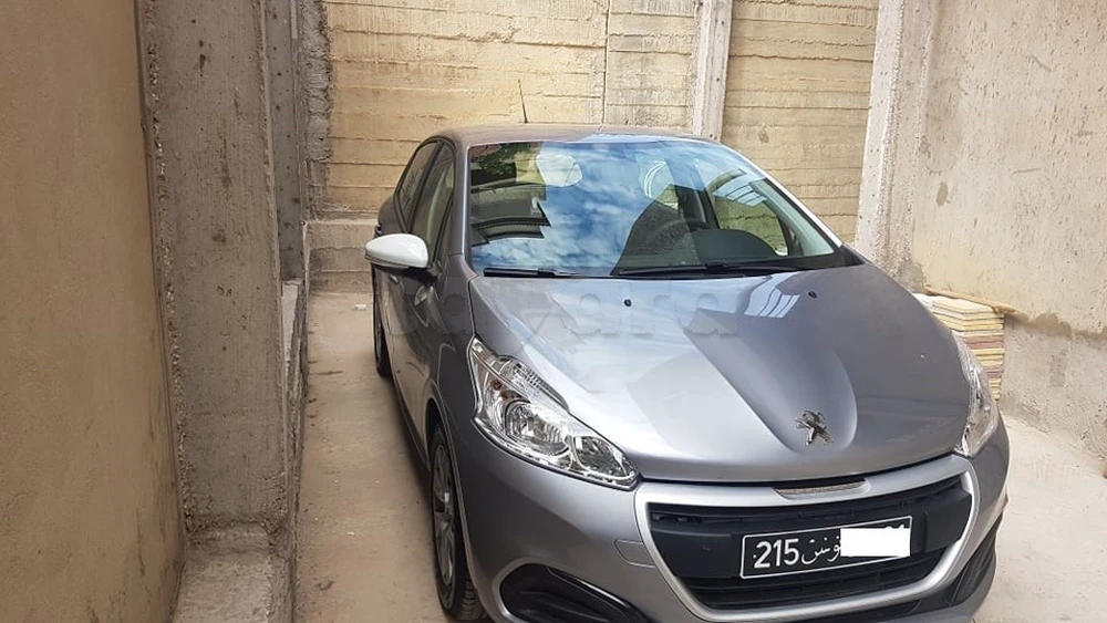 Carte voiture Peugeot 208