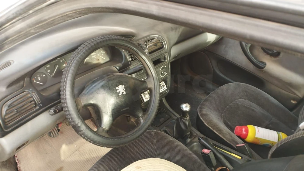Peugeot 406