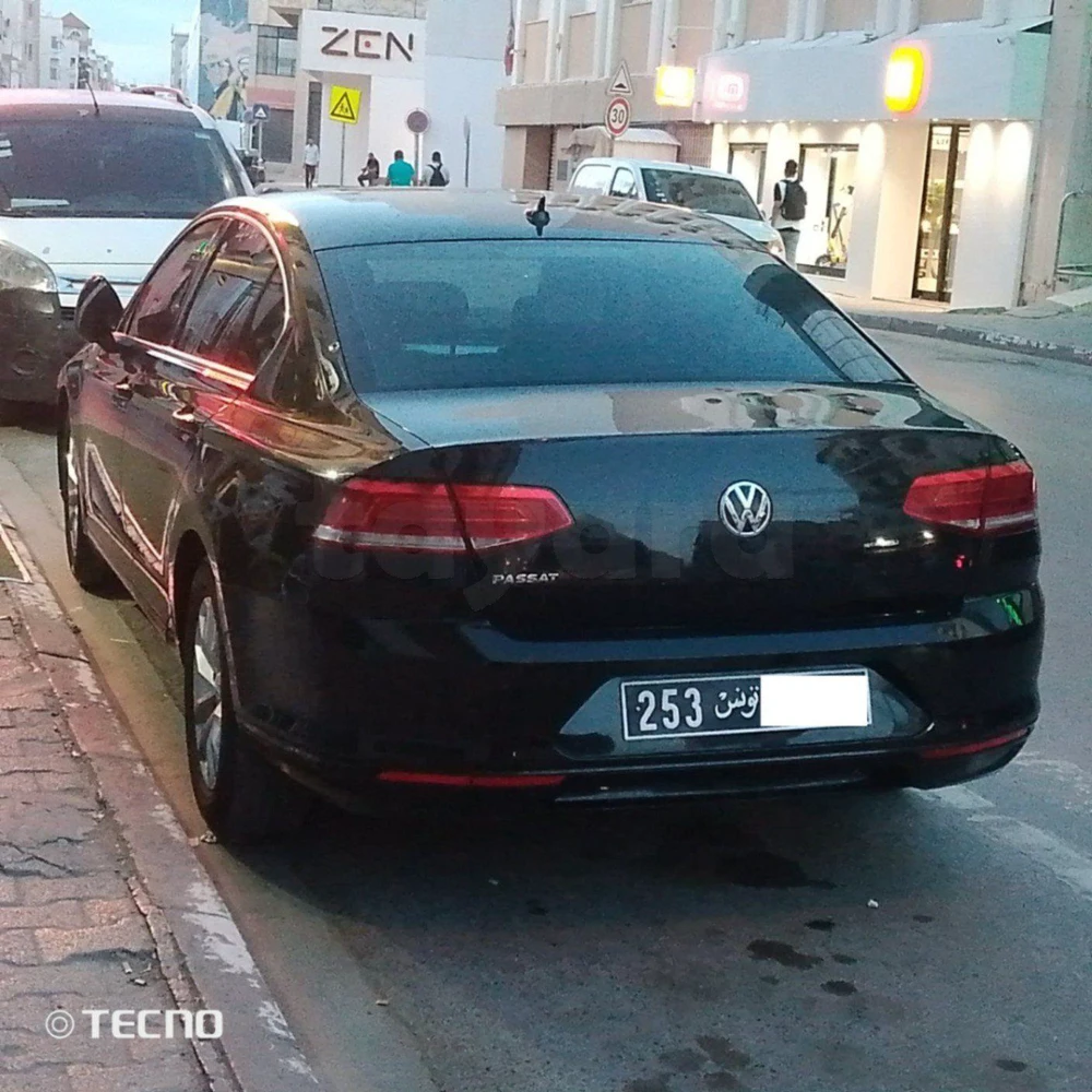 VOLKSWAGEN - Passat CONFORTLINE - 1.6 TDI 120 DSG7
