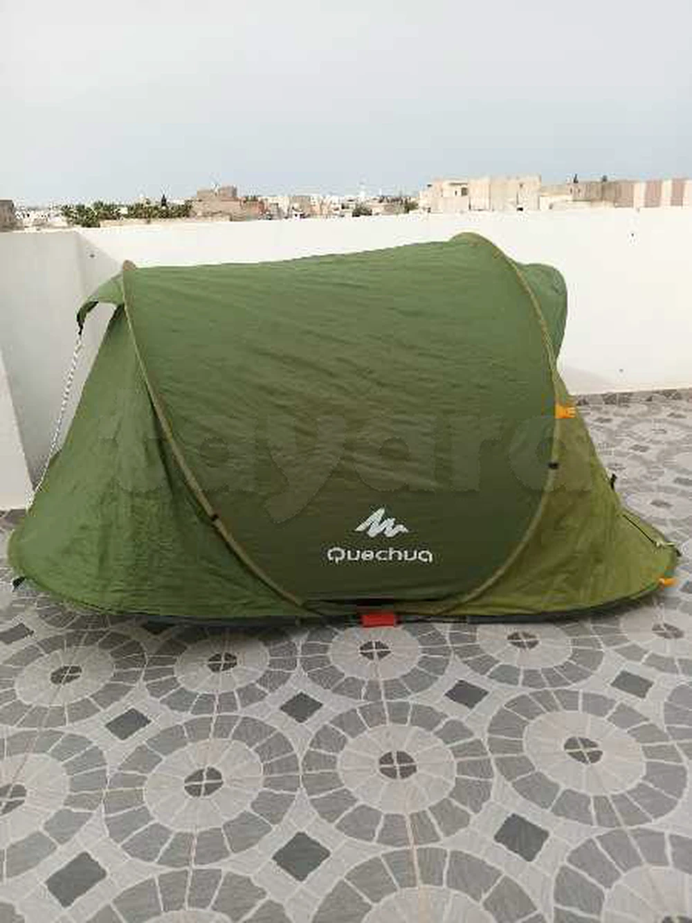 tente QUECHUA 2 secondes pliable facilement