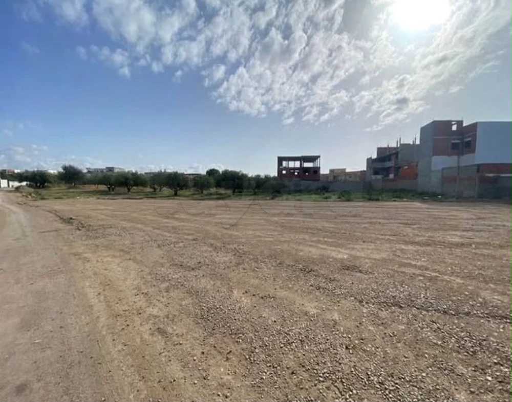 terrain 450 m²