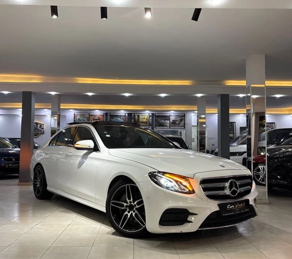 Carte voiture Mercedes-Benz Classe E