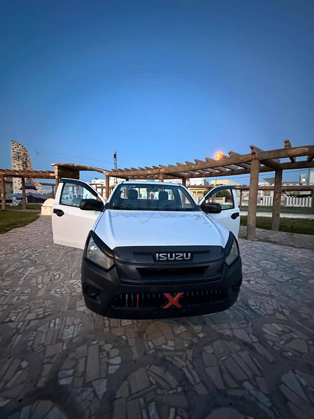Carte voiture Isuzu D-Max
