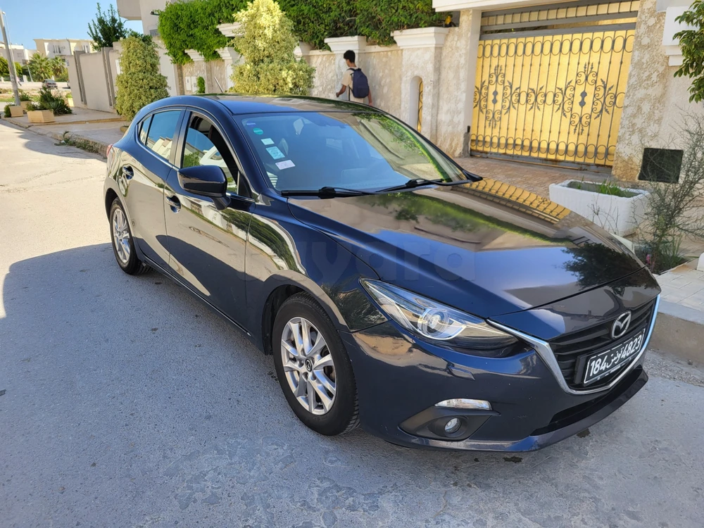 Carte voiture Mazda 3