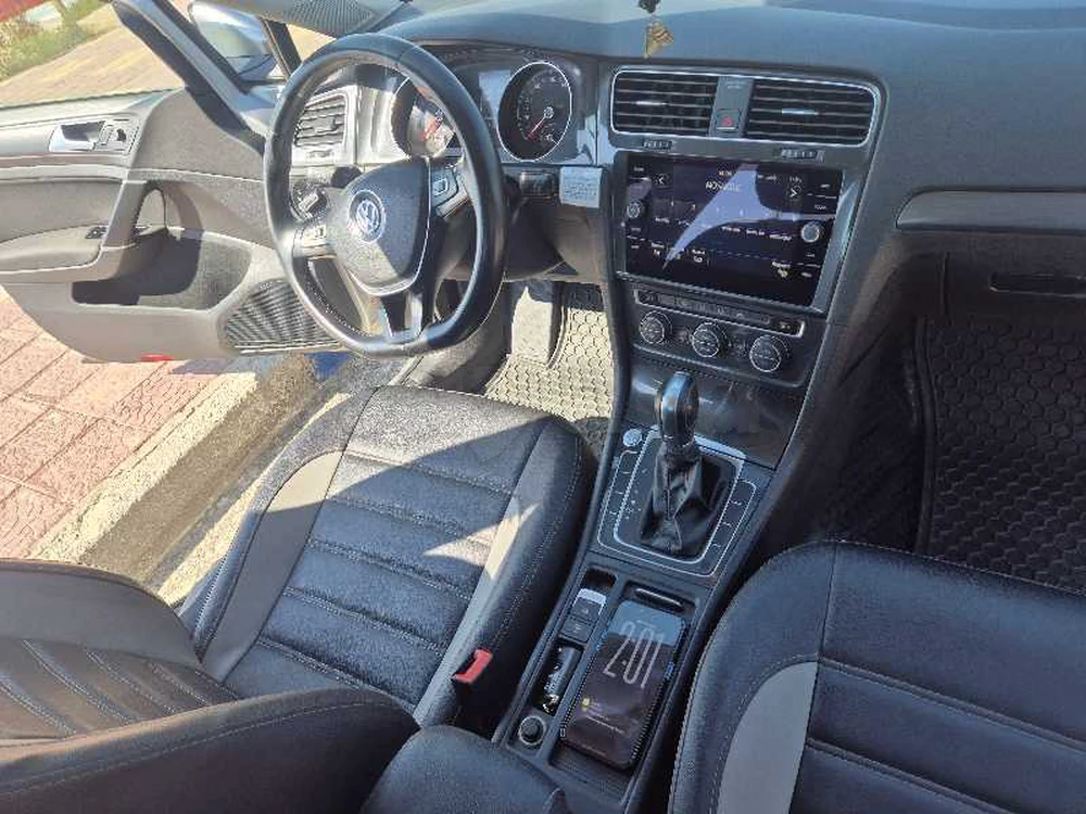 Carte voiture Volkswagen Golf