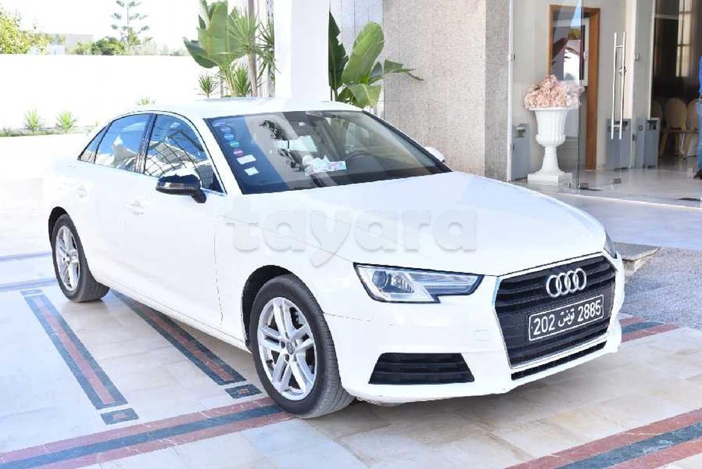 Carte voiture Audi A4