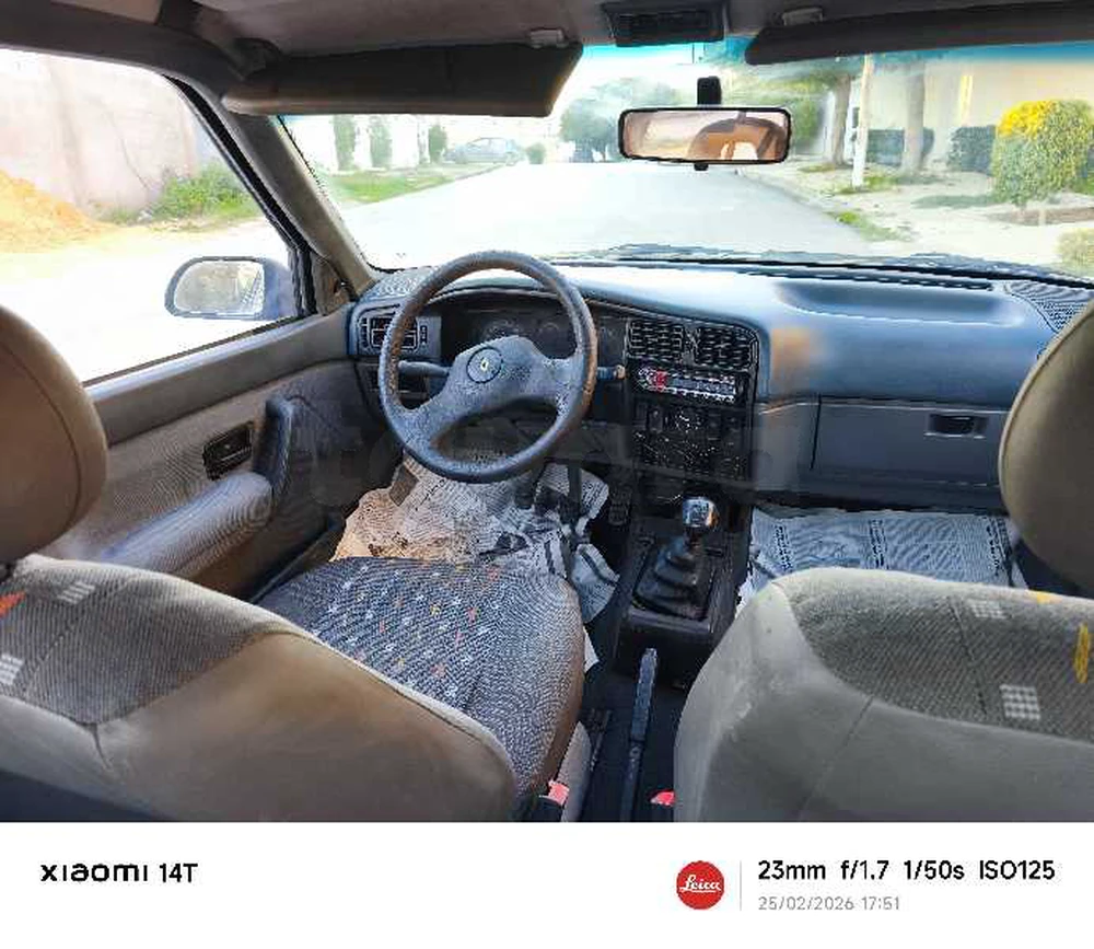Renault 19