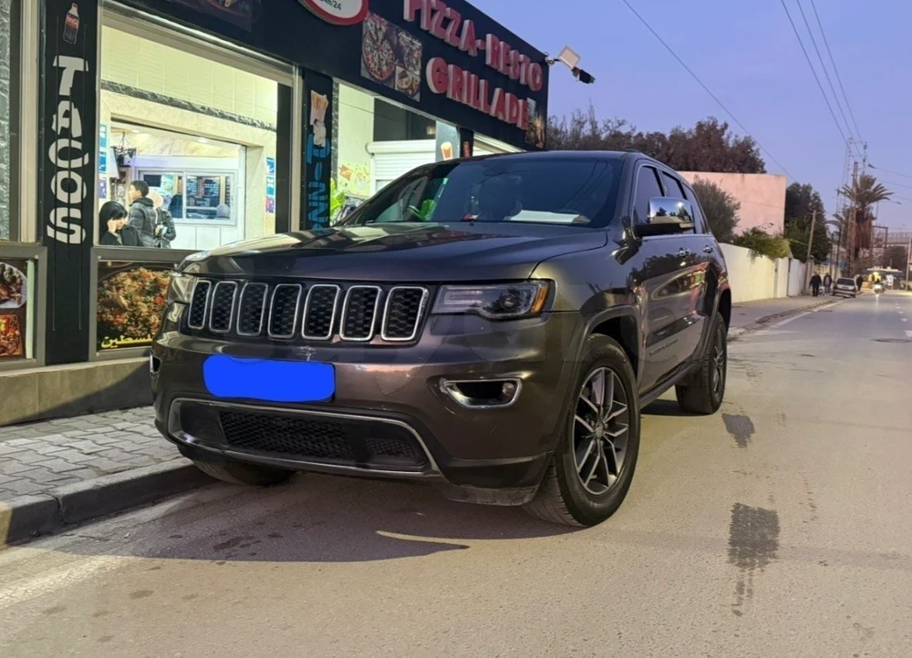 Carte voiture Jeep Cherokee