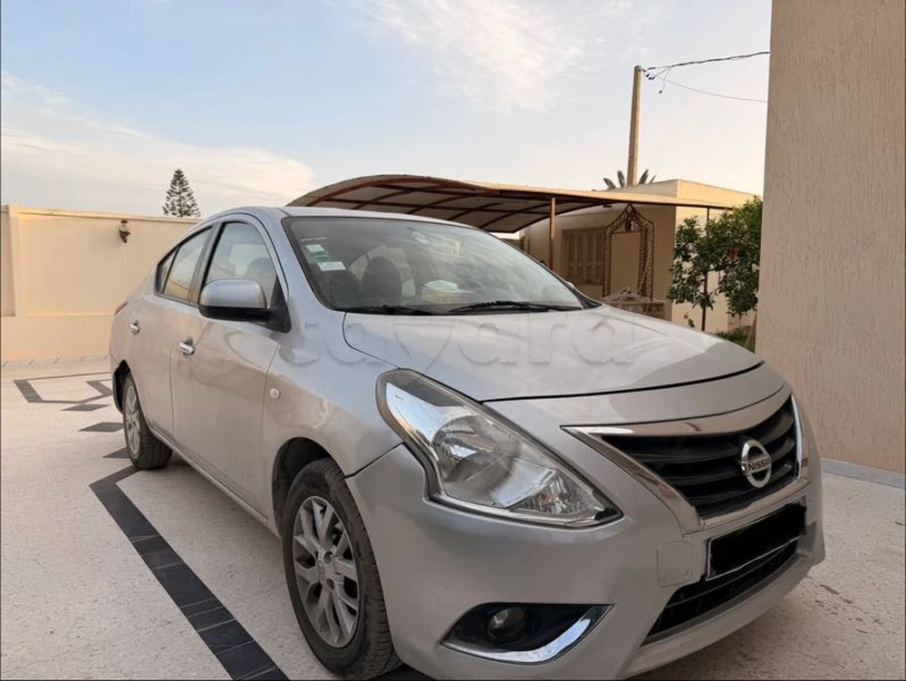 Carte voiture Nissan Sunny