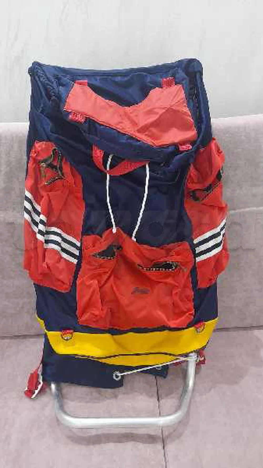 A vendre 2 sac à dos