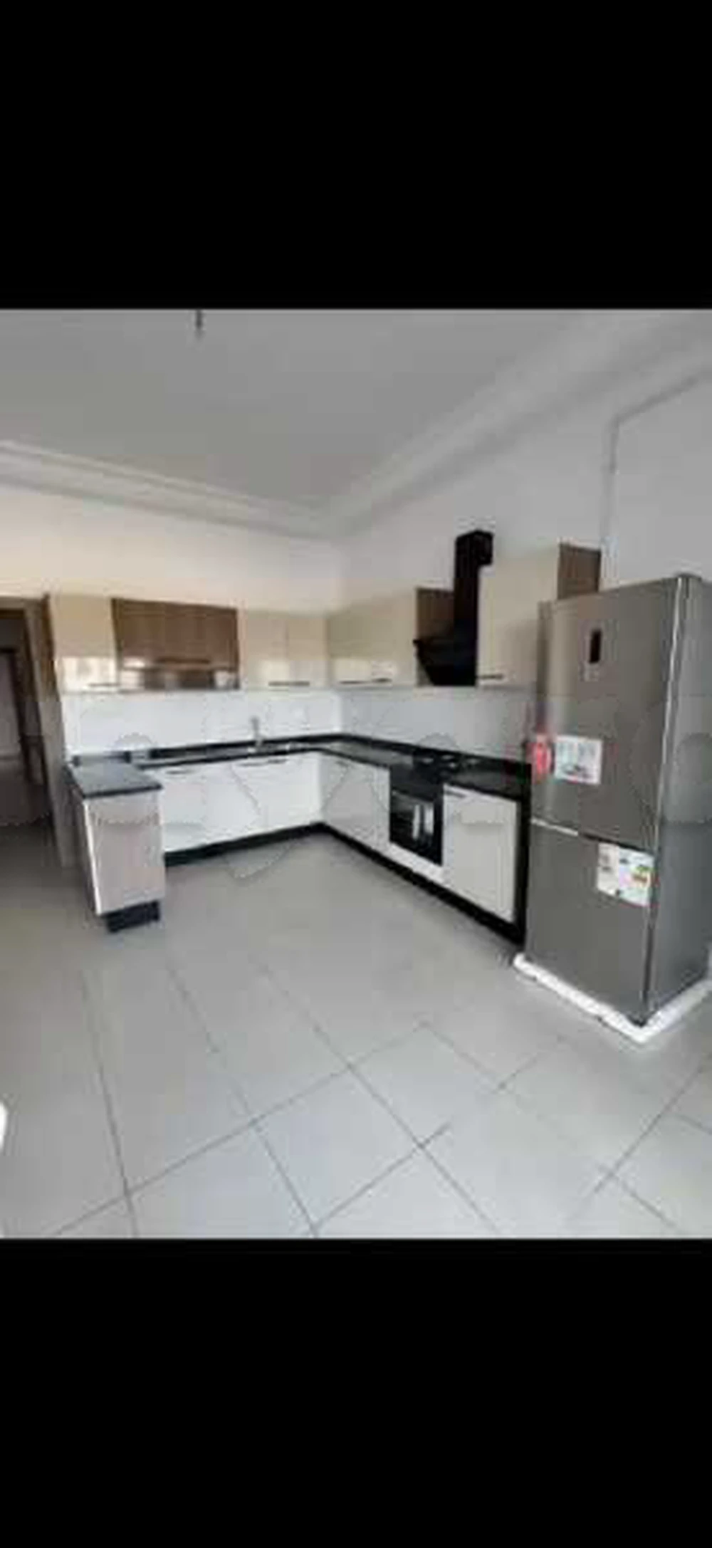 À vendre – Appartement S+2 à Chott Mariem, à moins de 10 mètres de la plage !