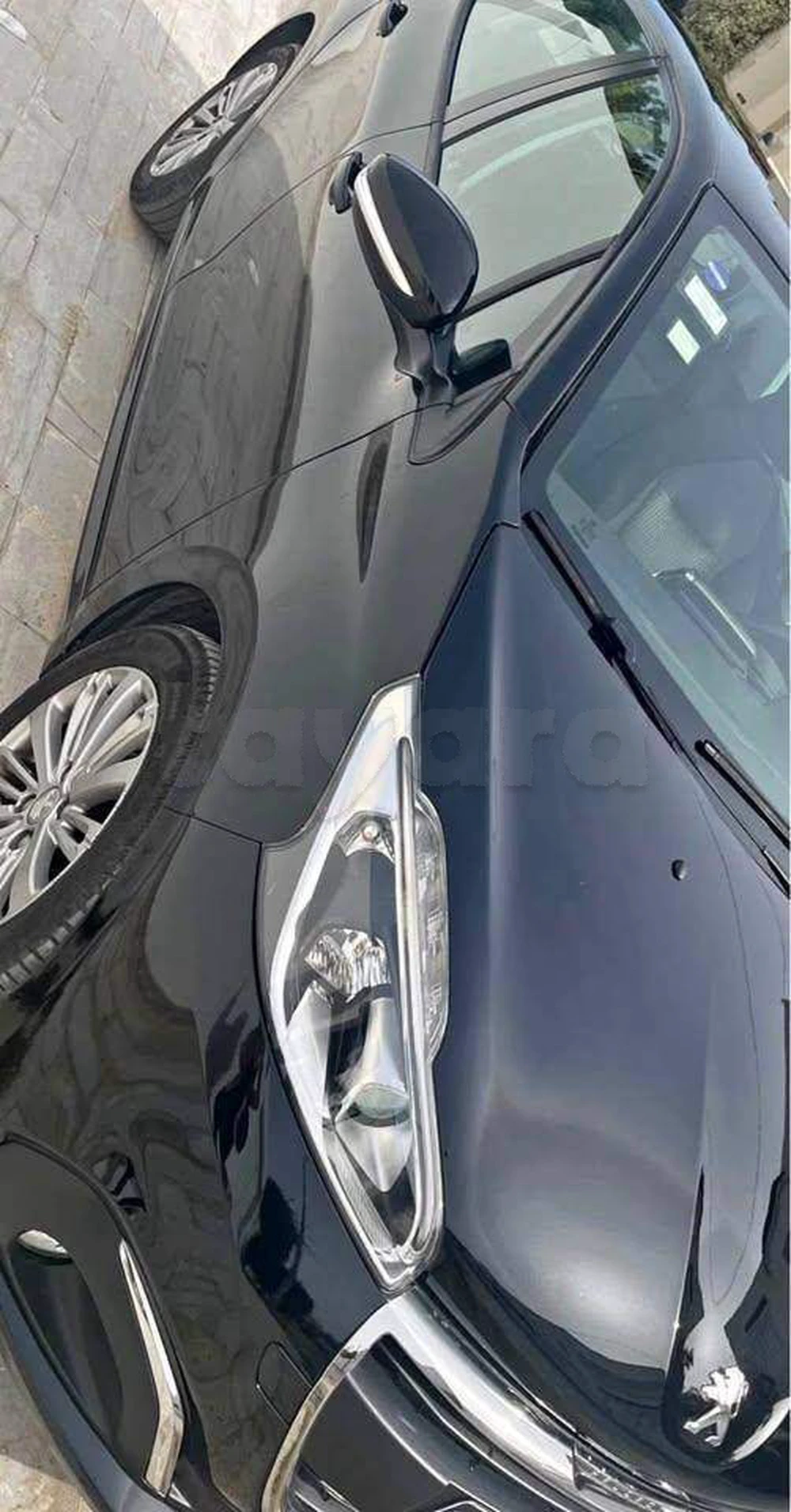 Carte voiture Peugeot 208