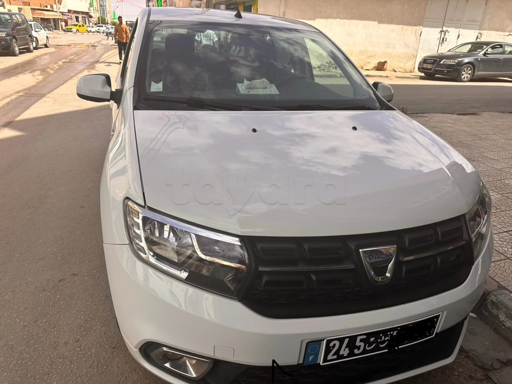 Carte voiture Dacia Sandero