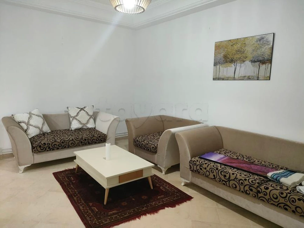 A louer un appartement s+1 meublée cotée carrefour