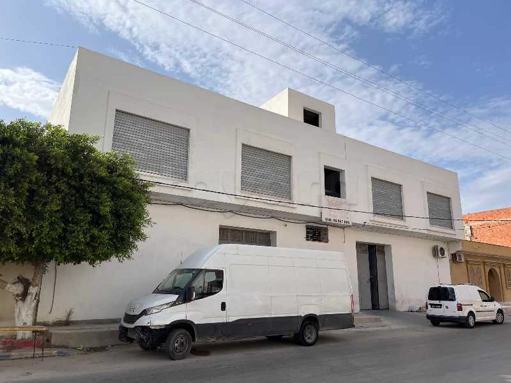 للكراء بالجم فضاء تجاري مفتوح
 ☎️ 54.013.252 ☎️