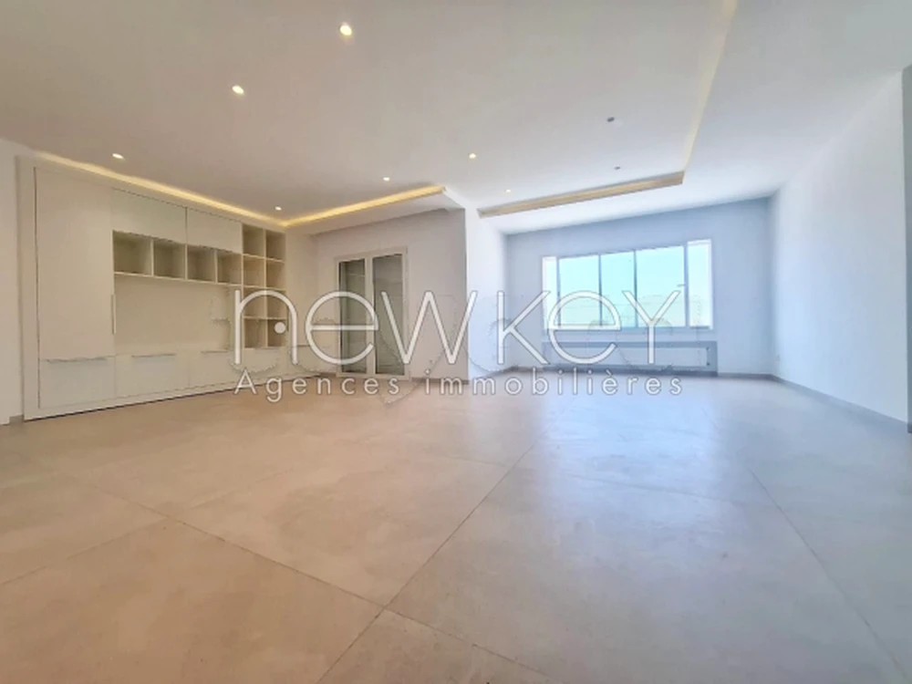 3-soban stan, 175 m²