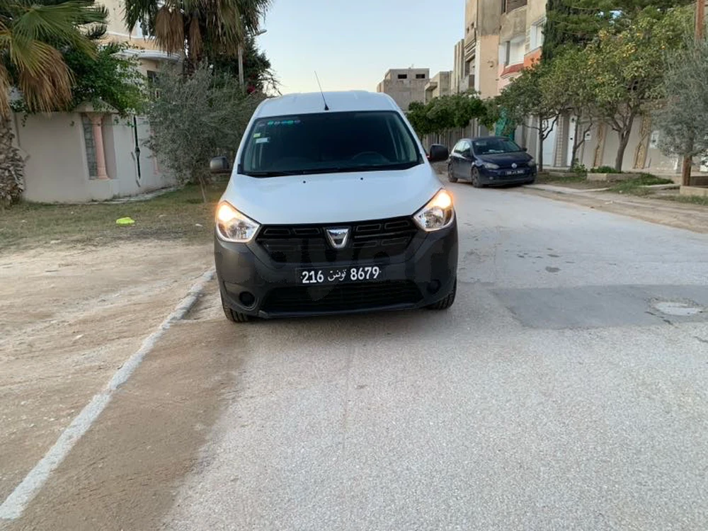 Carte voiture Dacia Dokker