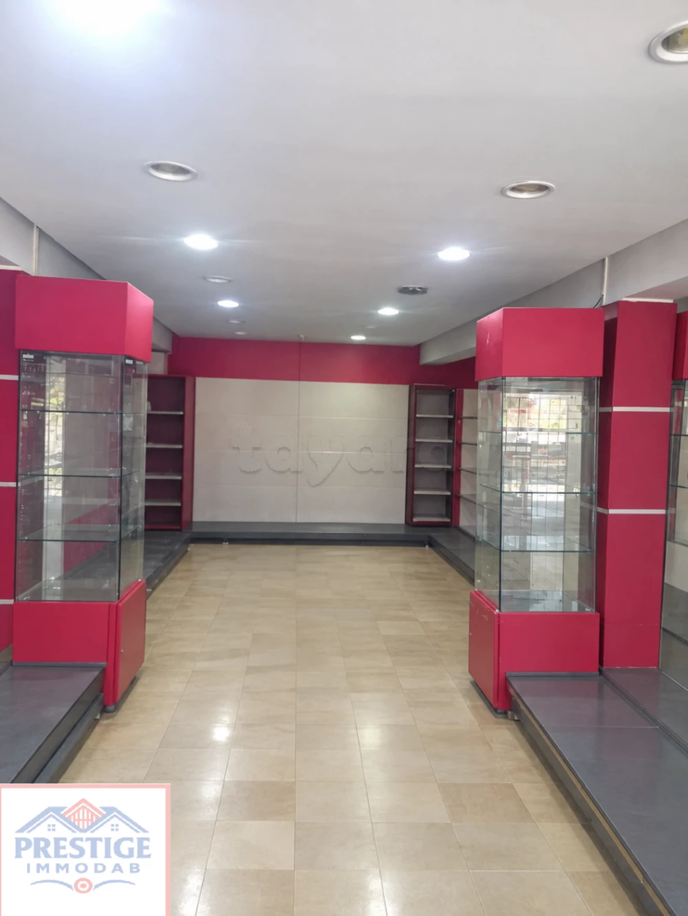 À VENDRE – FOND DE COMMERCE À LA SOKRA