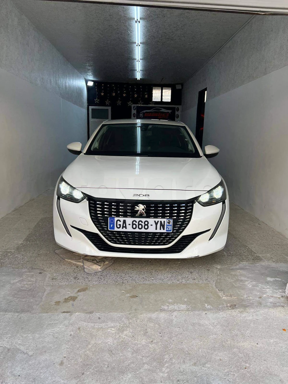 Carte voiture Peugeot 208