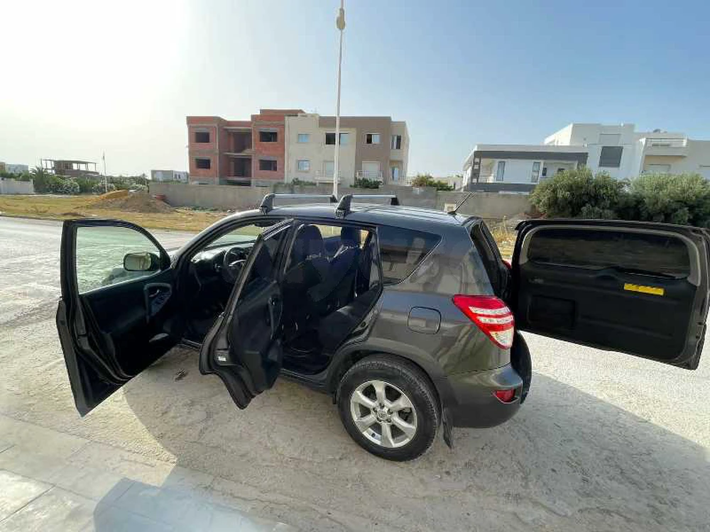 Carte voiture Toyota RAV 4