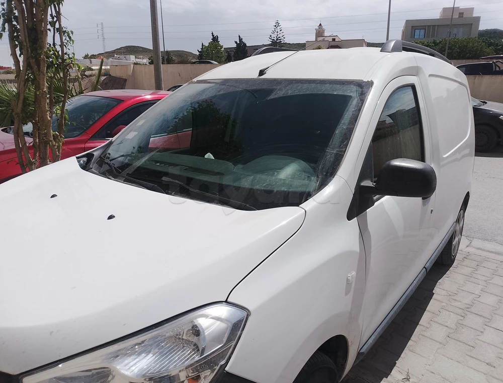 Carte voiture Dacia Dokker