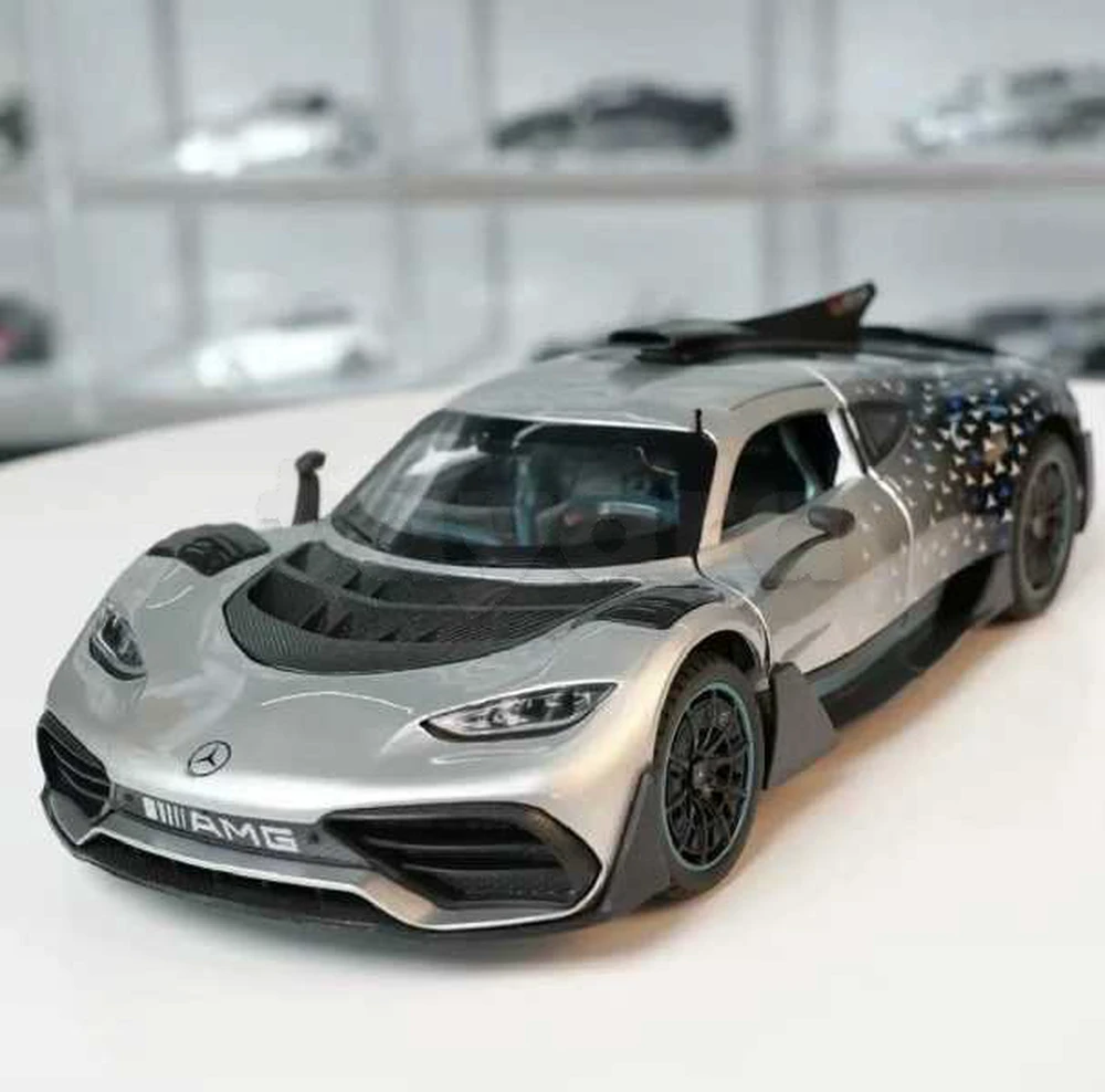 🔥Voiture de sport miniature Mercedes-AMG ONE rouge en métal moulé sous pression à l'échelle 1/24 avec effets sonores et lumineux..