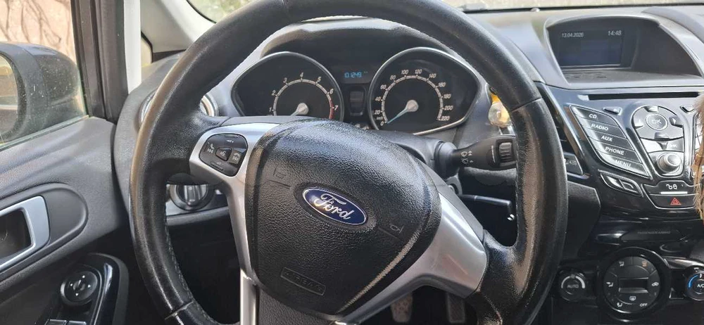 Carte voiture Ford Fiesta