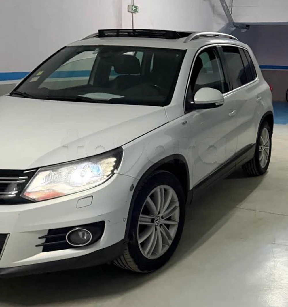 Carte voiture Volkswagen Tiguan