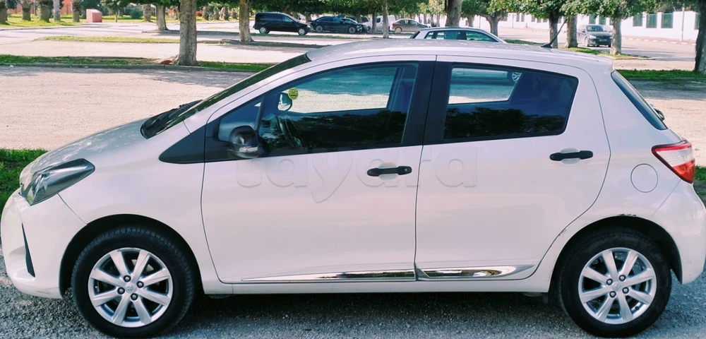 Carte voiture Toyota Yaris