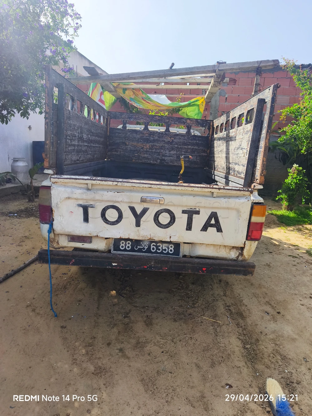 Carte voiture Toyota Hilux