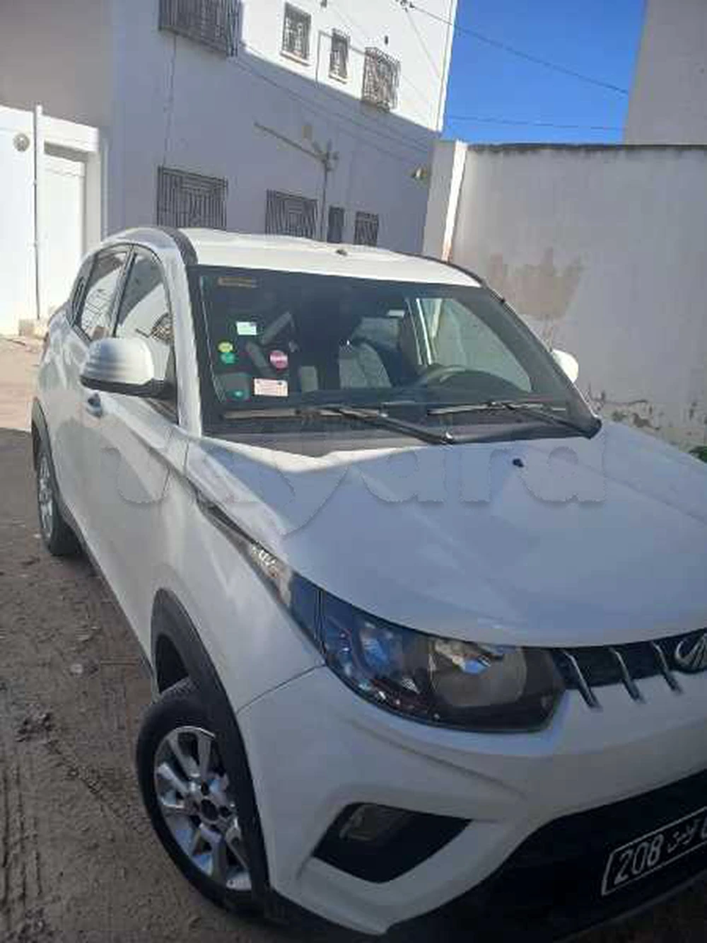 Carte voiture Mahindra Hover